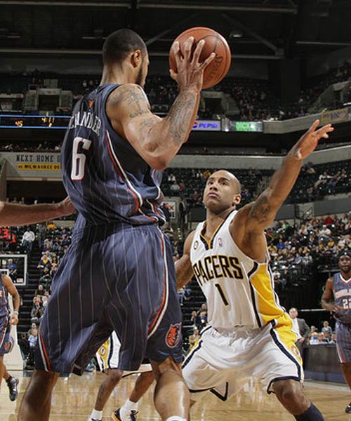 使球队仍然 使球队仍然