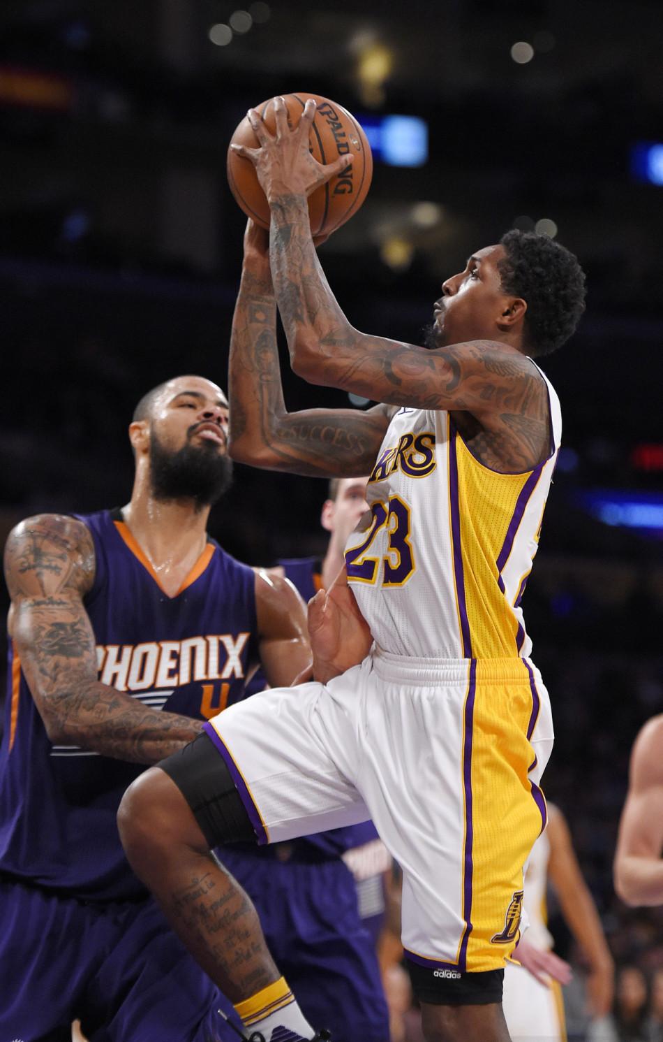 凭借出色的 凭借出色的